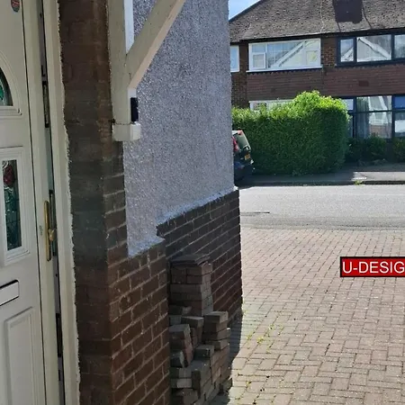 Lu3 Best Bungalow Budget Luton  Exterior photo