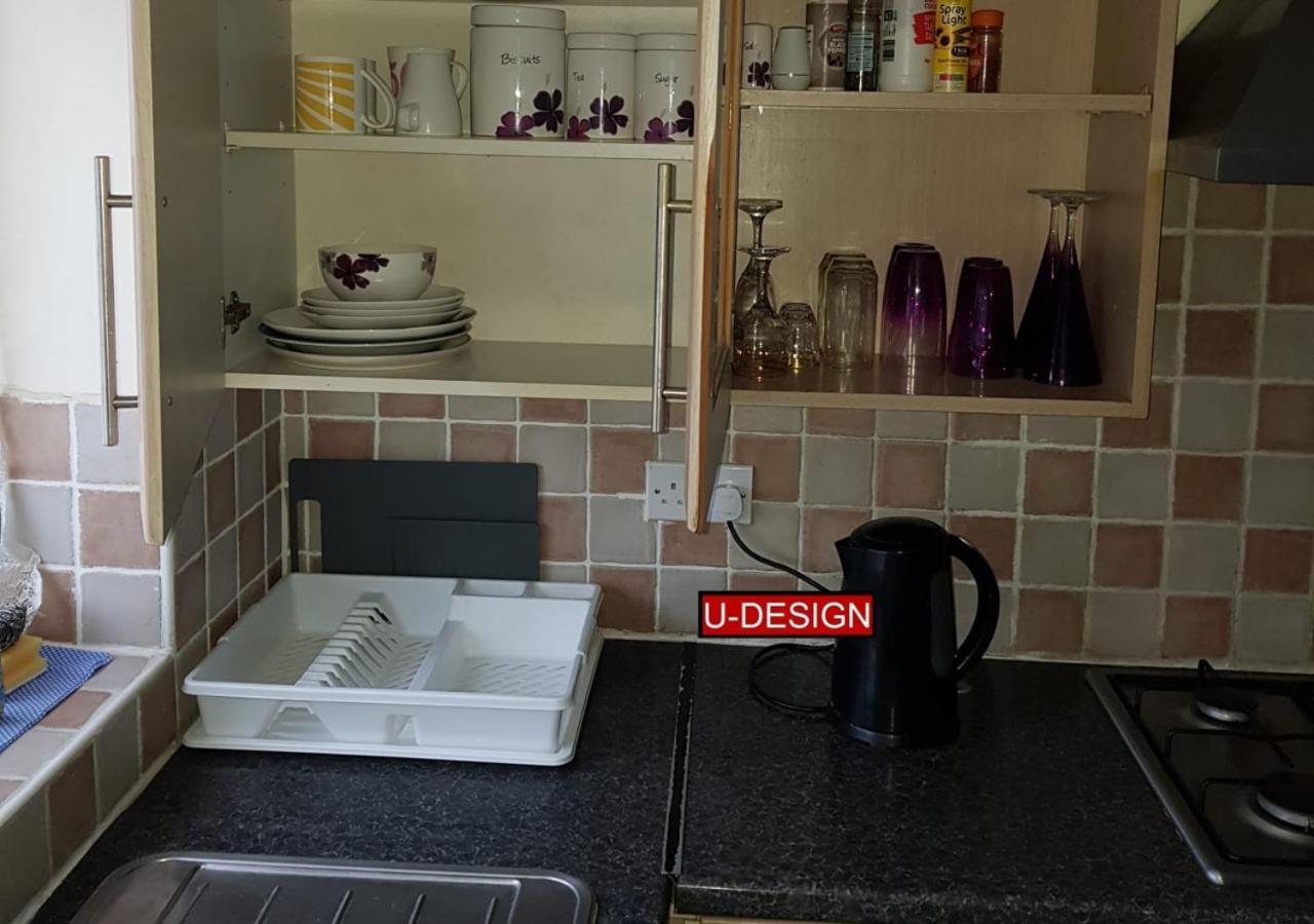 Lu3 Budget * Luton (Bedfordshire)